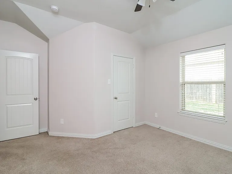 7648 Hollow Point Dr — Photo 15