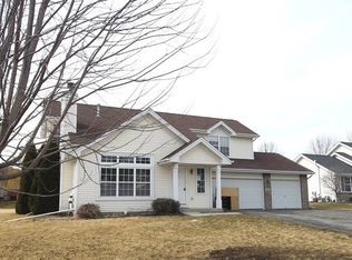 122 Parkview Dr, Oregon, IL 61061