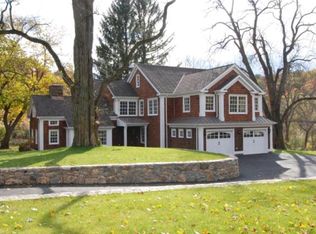 6 Sutton Farm Dr, Chappaqua, NY 10514