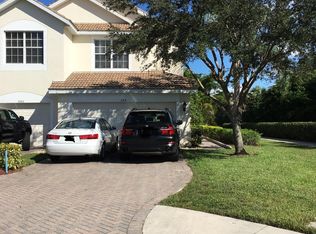 884 Hampton Cir, Naples, FL 34105