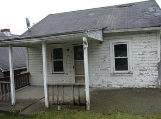 118 Fulton St, Washington, PA 15301