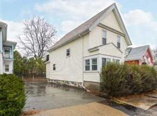 119 Weare St, Lawrence, MA 01843