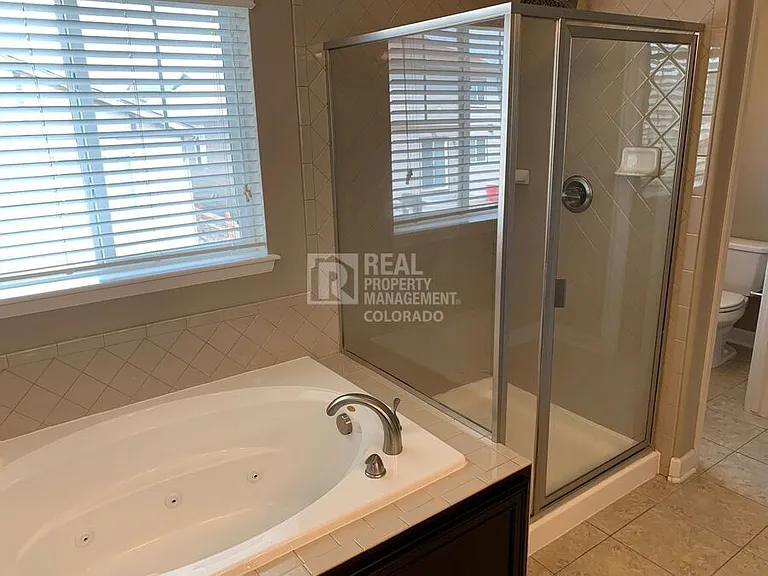 5028 S Versailles Cir — Photo 25