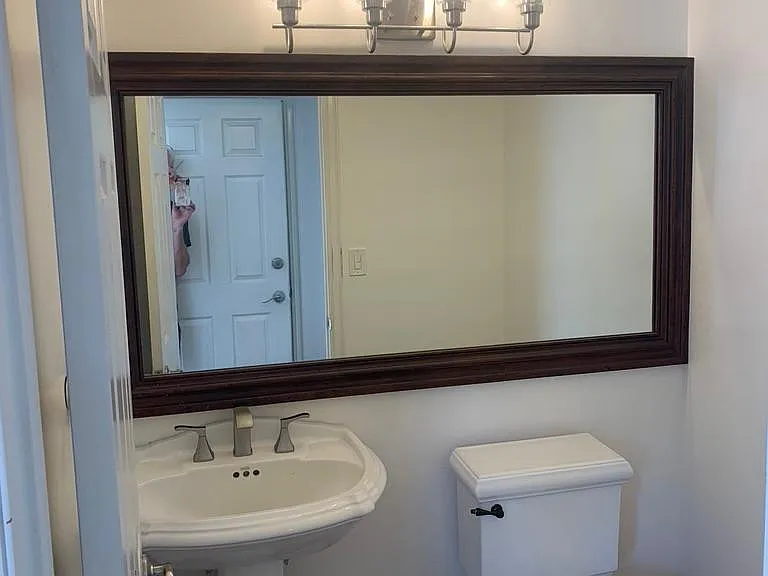 Powder room