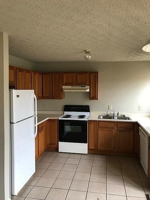 2nd image of 38 Otter Dr
