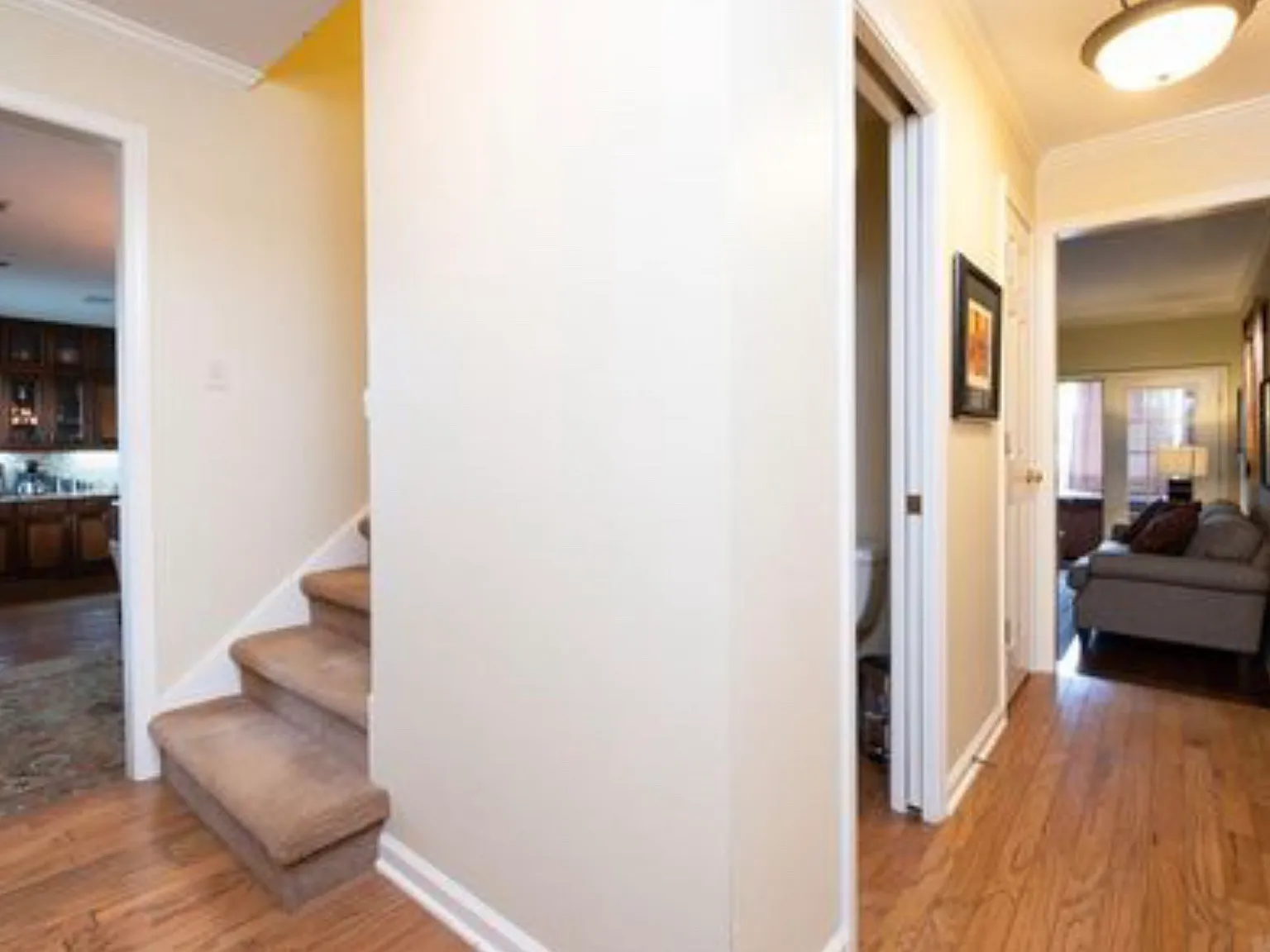 3 bed, 2.5 bath, 2146 sqft, $2,450 — Photo 3