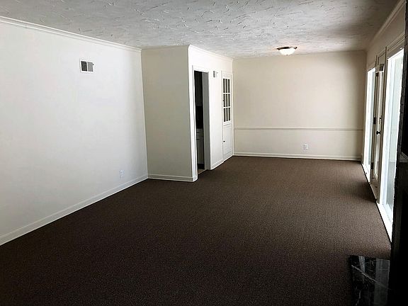 3rd image of 1500 S 52nd St