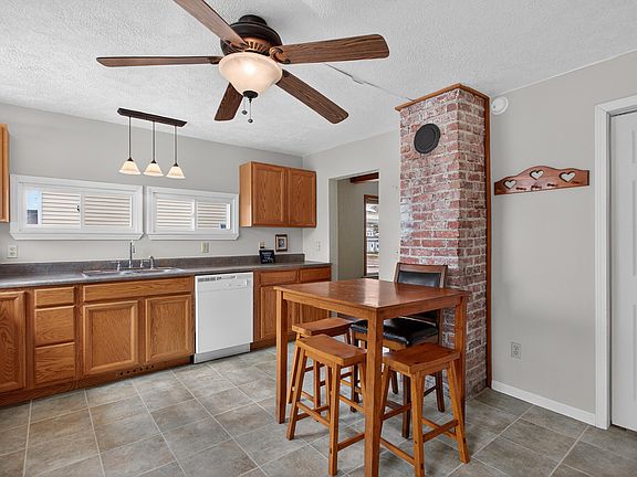 5th image of 330 Grand St