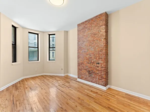 378 Baldwin Avenue image 13 of 18