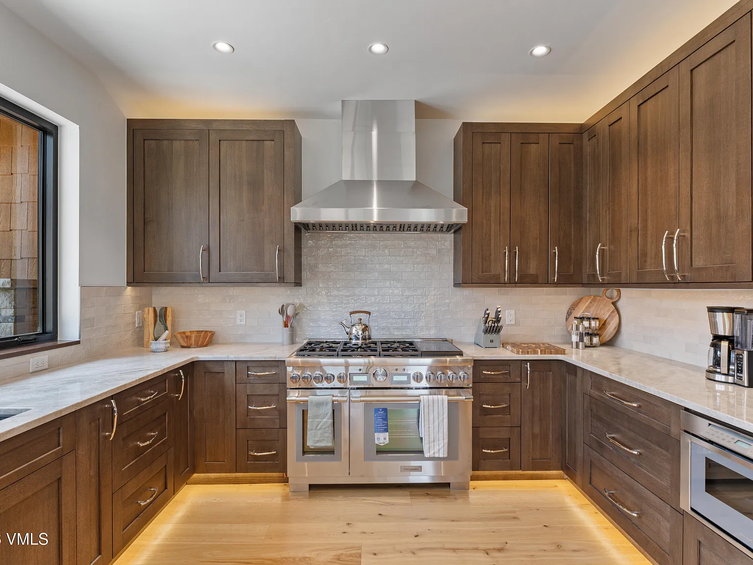 4 bed, 4.5 bath, 2848 sqft, $22,000 — Photo 4