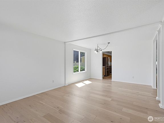 5th image of 2600 SE 175th Avenue