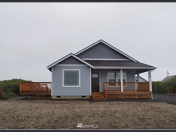 5th image of 445 Sportsmen Street
