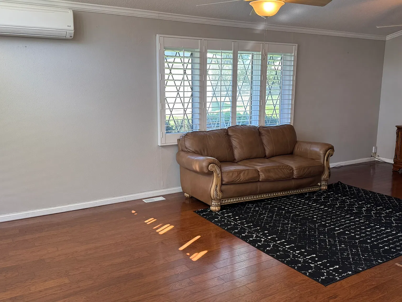 3 bed, 1.5 bath, 1461 sqft, $1,700 — Photo 3
