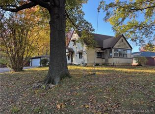 2823 1/2 Charlestown Rd, New Albany, IN 47150