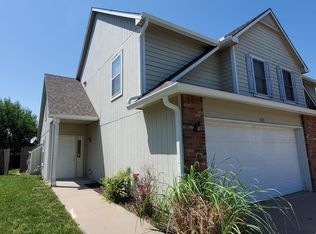 813 Morning Dove Ct, Lawrence, KS 66049