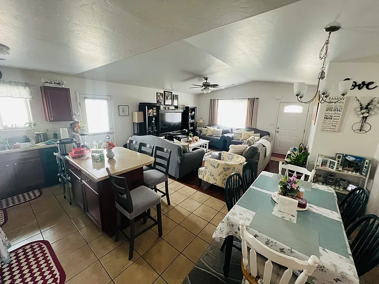 2812 Alta Ct — Photo 2
