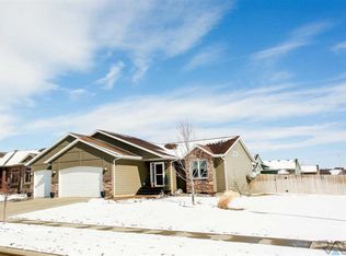 1624 Locust Ave, Brandon, SD 57005