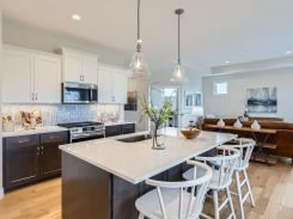 7278 Ambercrest Curv, Inver Grove Heights, MN 55077
