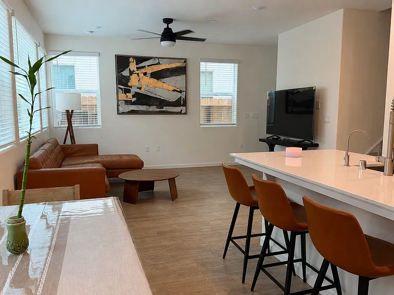 1466 Redbrick Ln — Photo 8