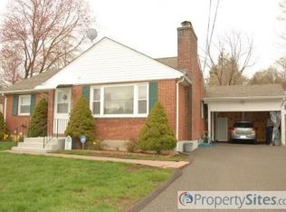 99 Randal Ave, West Hartford, CT 06110