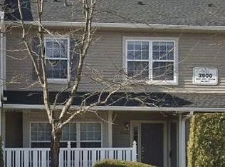 3902 Grenwich Ln, Mount Laurel, NJ 08054