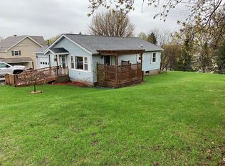 70 Pleasant St, Malone, NY 12953