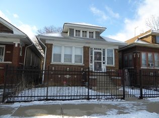 1054 N Mayfield Ave, Chicago, IL 60651