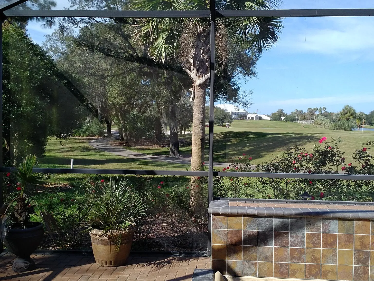 3 bed, 2560 sqft, $3,000 — Photo 2