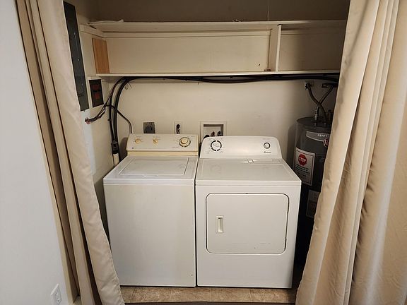 4th image of 428 W Hamburg St #428
