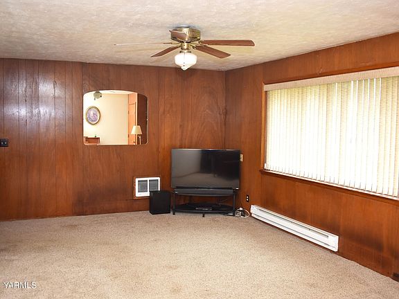 3rd image of 1208 Canal Ave