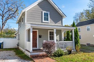 1st image of 20 Thorogood Ln