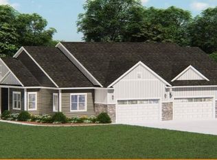 W253N6626 Heavenly Ct, Sussex, WI 53089