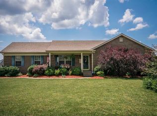 433 Adrian Ave, Mt Washington, KY 40047