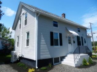 42 River St, West Warwick, RI 02893