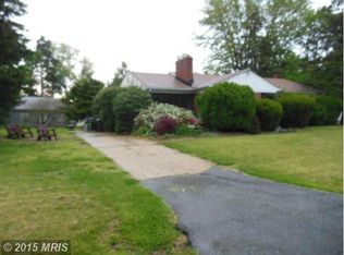 120 Balmoral Dr E, Oxon Hill, MD 20745