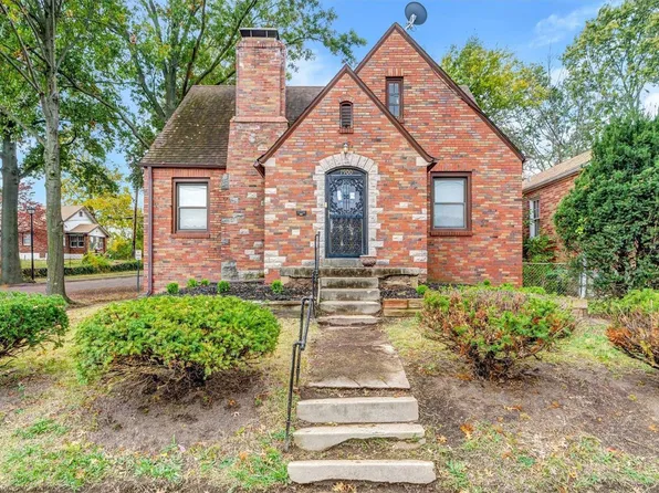 7900 Page Ave, Saint Louis, MO 63133