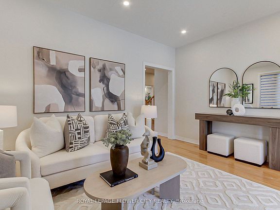 4th image of 3362 Post Rd E