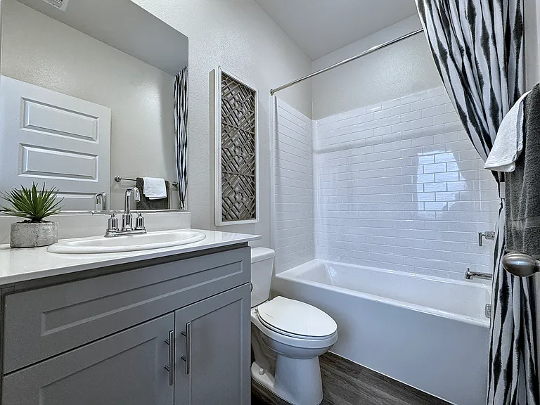 2729 Erebus Ct — Photo 7