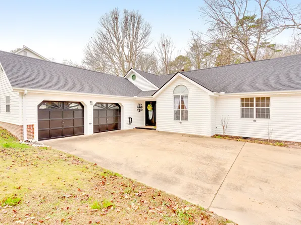 2422 W Wind Dr, Soddy Daisy, TN 37379