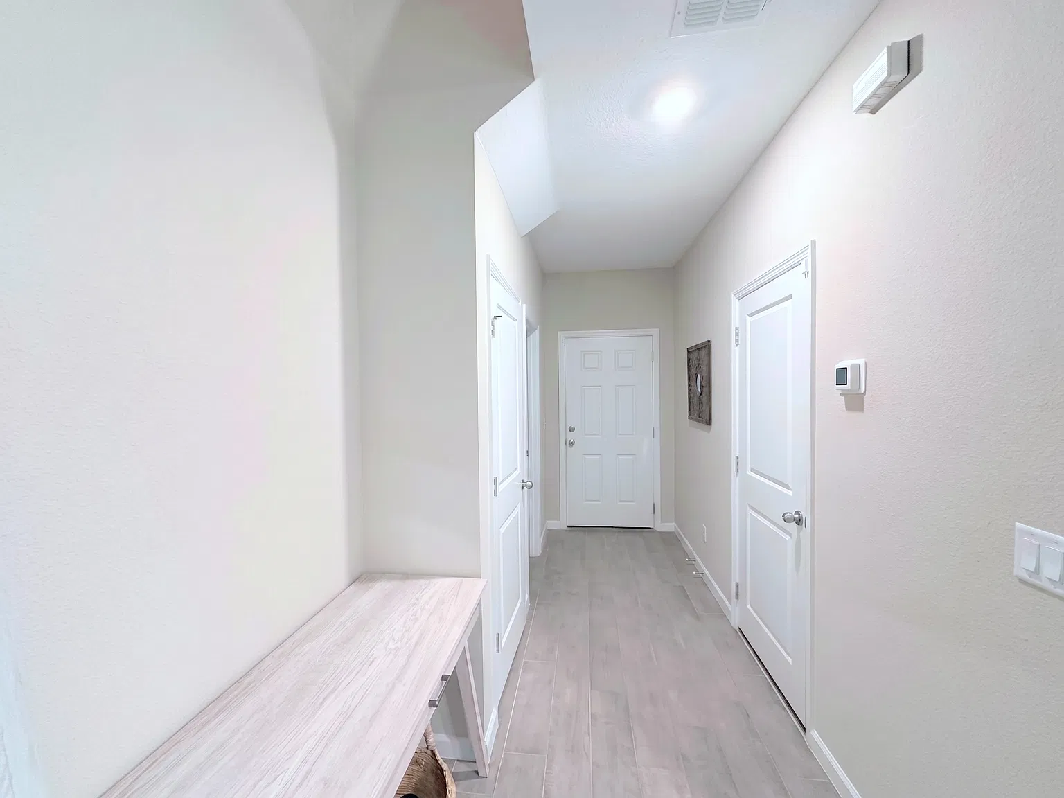 3 bed, 2.5 bath, 1631 sqft, $2,350 — Photo 3
