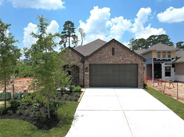 570 Sand Branch Dr, Conroe, TX 77304