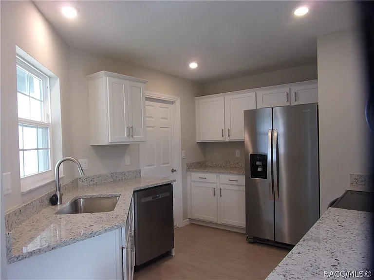 10494 S Drew Bryant Cir — Photo 5