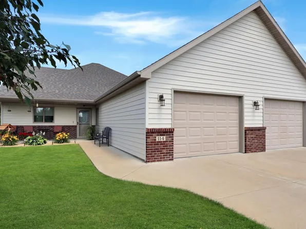 114 Serenity Ct, Avon, MN 56310
