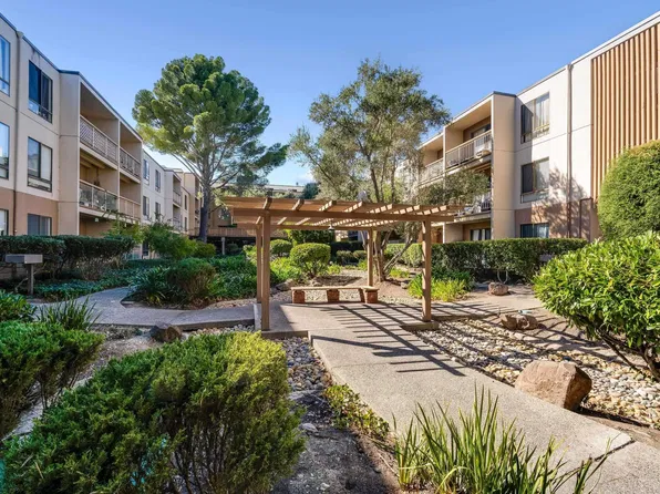 490 N Civic Dr APT 322, Walnut Creek, CA 94596