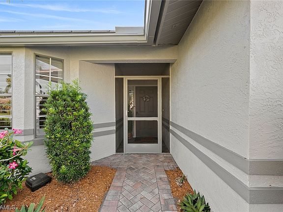 2nd image of 12748 Yacht Club Cir