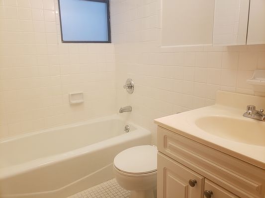 2nd image of 517 W 113th St #1W2