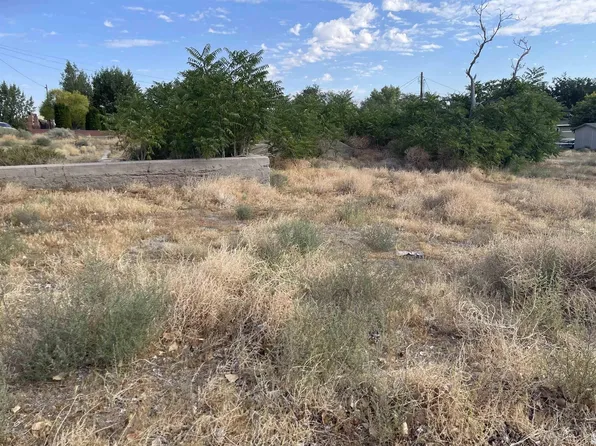 37 Bridge St, Yerington, NV 89447