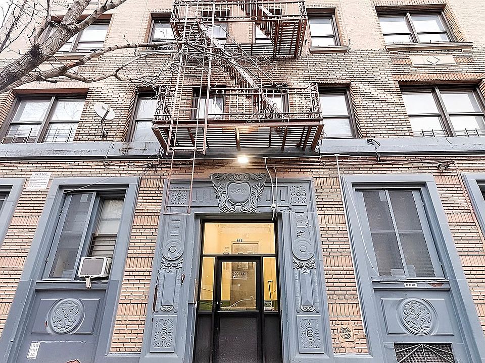 1st image of 950 Hoe Ave APT 4D