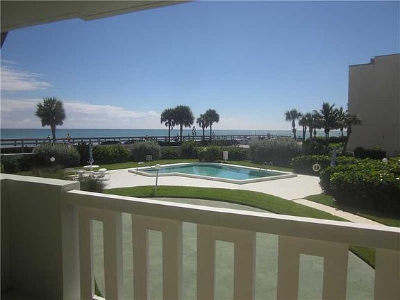 2nd image of 4049 Ocean Dr