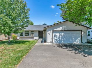 820 Garfield St, Medford, OR 97501